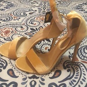 Yellow FashionNova heels